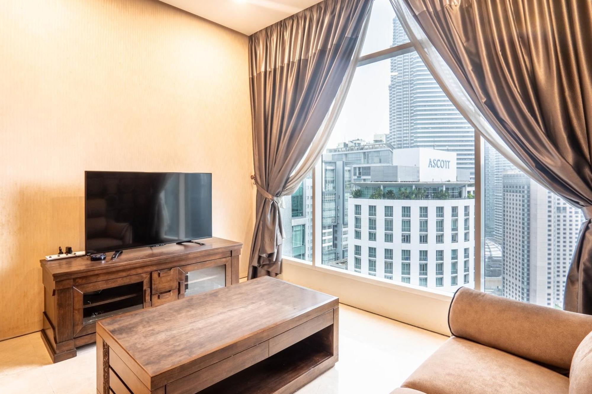 Soho Suites Klcc By Airhost Kuala Lumpur Exterior photo